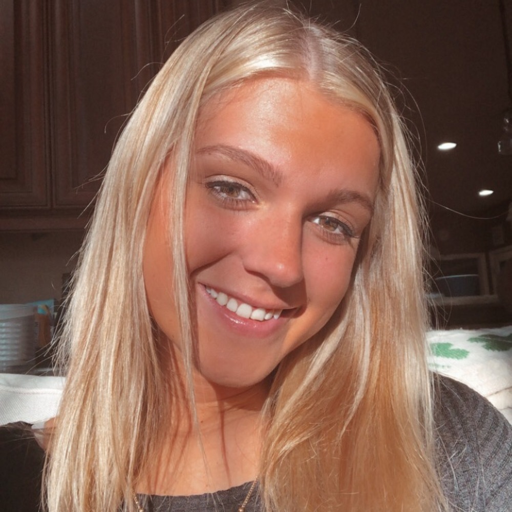 Meet your Posher, Lauren